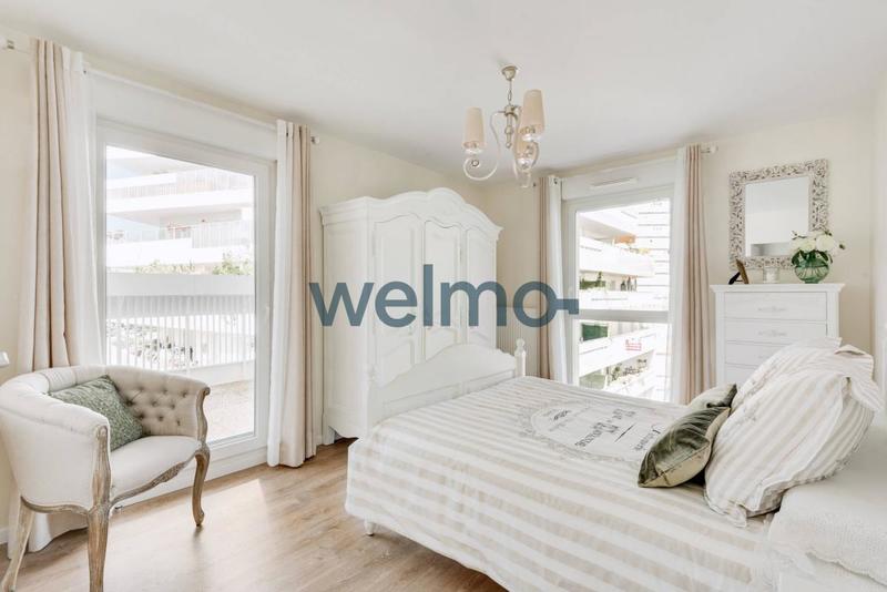 Appartement - 90 m² - 4 pièces