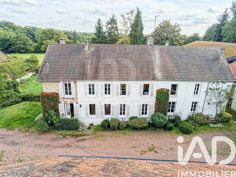 Maison - 201 m² - 7 pièces