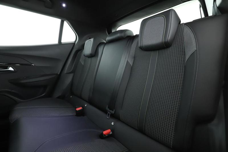 Peugeot 2008 1.5 Blue-HDi Gt Eat8 131 ch