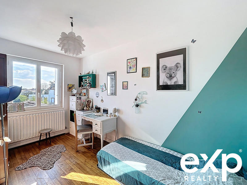 Maison traditionnelle - 116 m² - 8 pièces