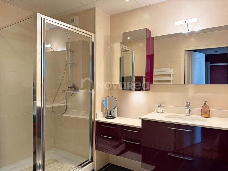 Appartement - 177 m² - 5 pièces