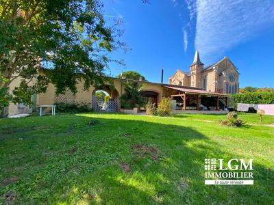 Maison - 206 m² - 7 pièces