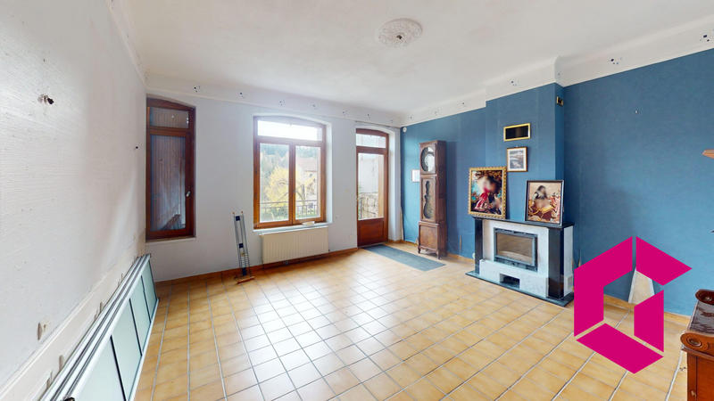 Maison - 217 m² - 9 pièces