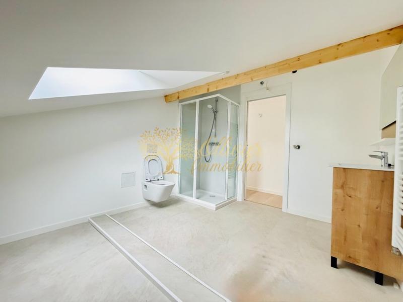 Pavillon - 99 m² - 4 pièces