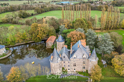 Demeure - 494 m² - 21 pièces