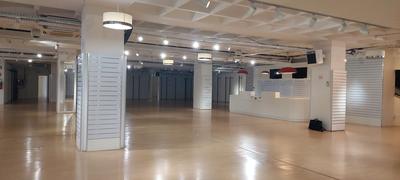 Local commercial - 1 500 m²