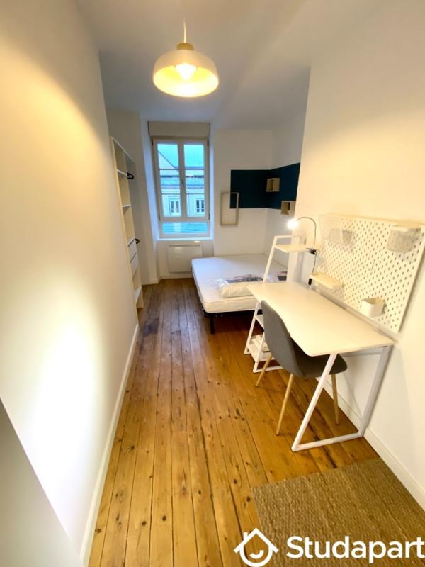 Chambre - 11 m² - 1 pièce