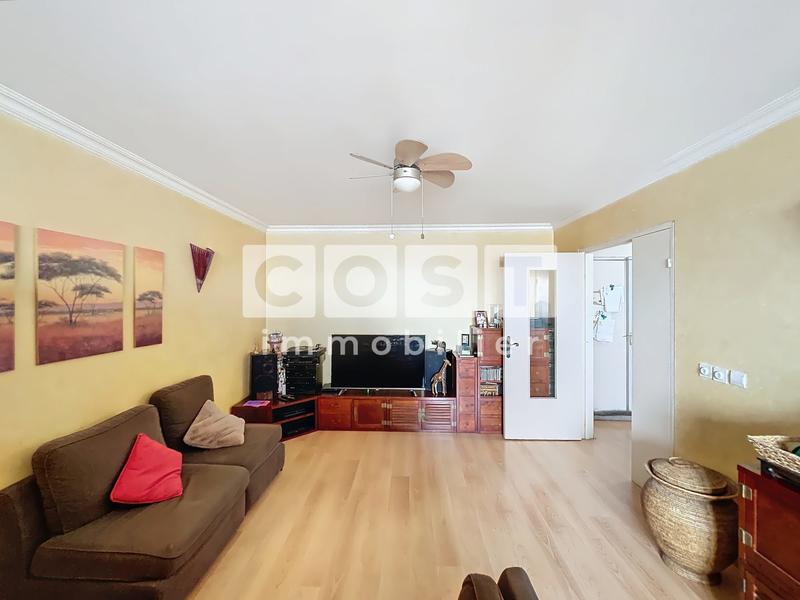 Appartement - 90 m² - 4 pièces