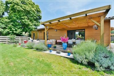 Maison - 88 m² - 4 pièces