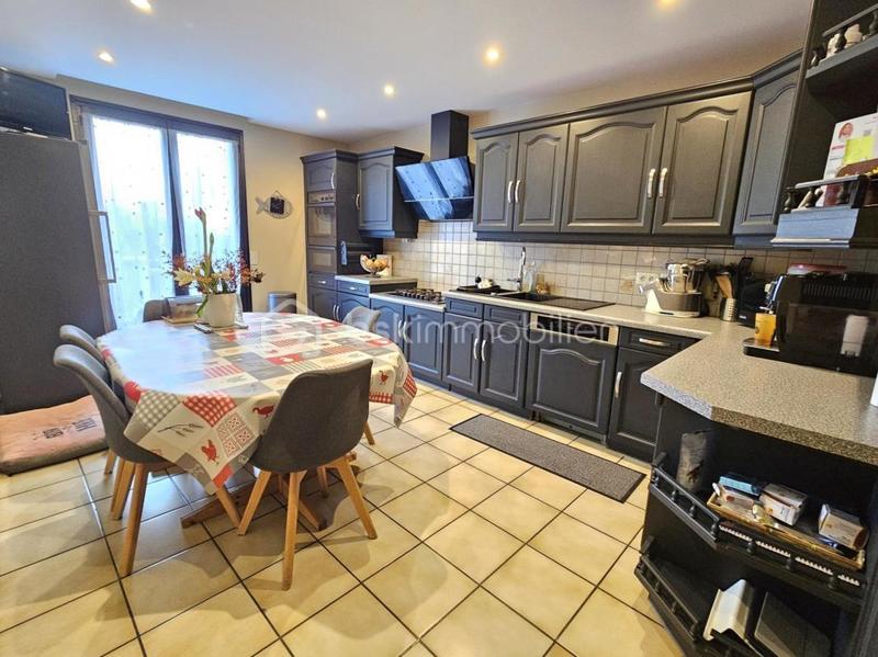 Pavillon - 150 m² - 6 pièces