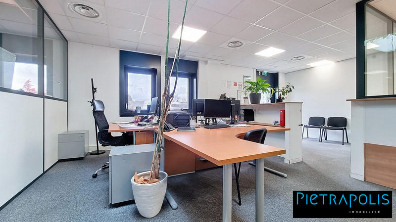 Fonds de commerce - Local d'activité / Entrepôt - 399 m²