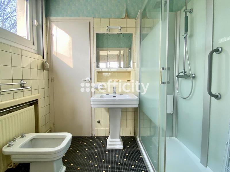 Appartement - 174 m² - 8 pièces