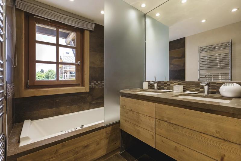 Châlet - 285 m² - 7 pièces