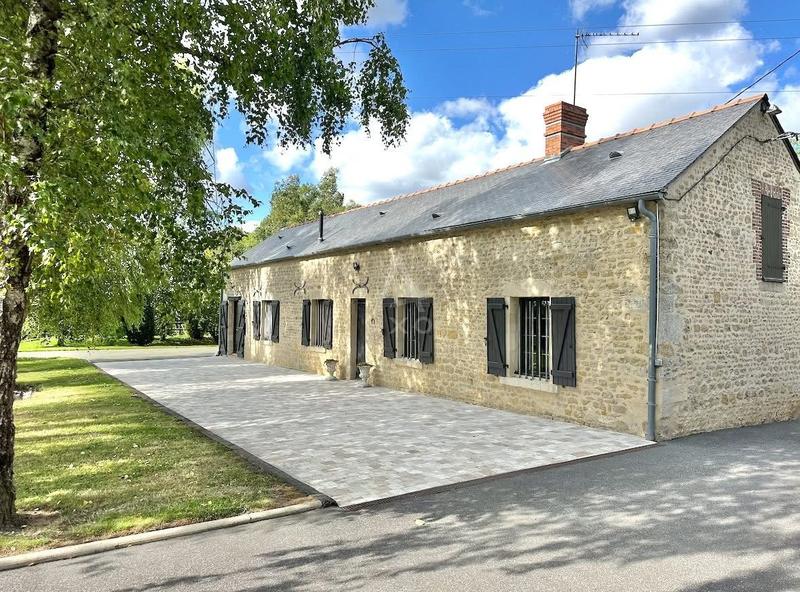 Haras - 256 m² - 9 pièces