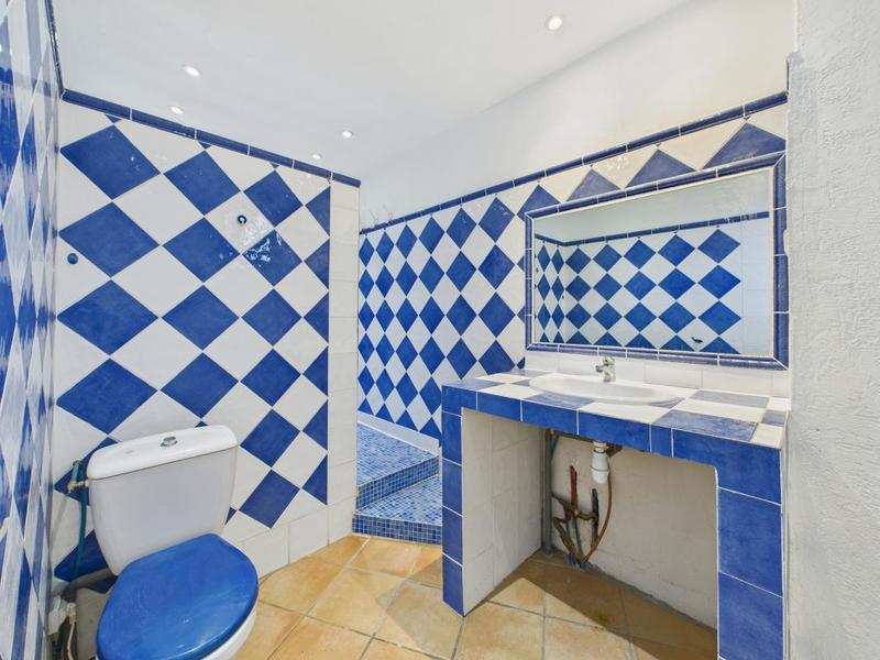 Appartement ancien - 83 m² - 4 pièces