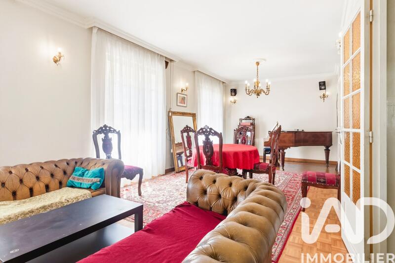 Maison - 159 m² - 8 pièces