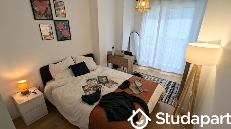 Chambre - 10 m² - 1 pièce