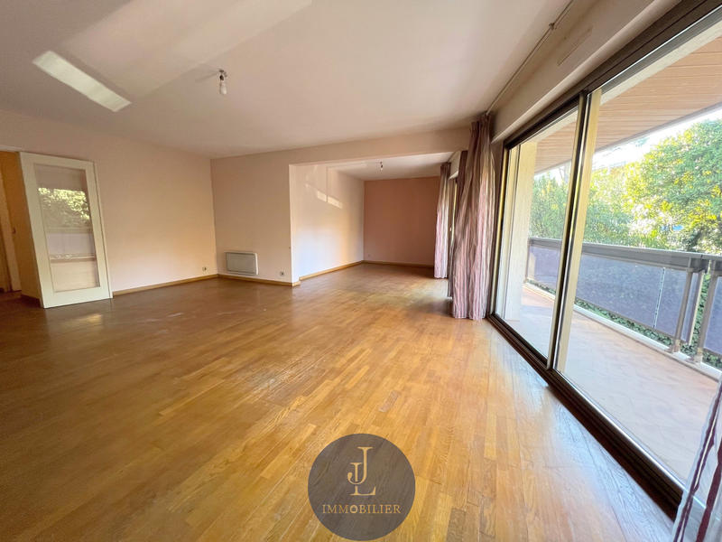 Appartement - 101 m² - 3 pièces