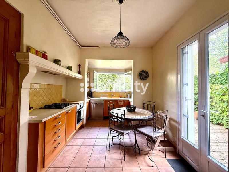 Maison - 130 m² - 7 pièces