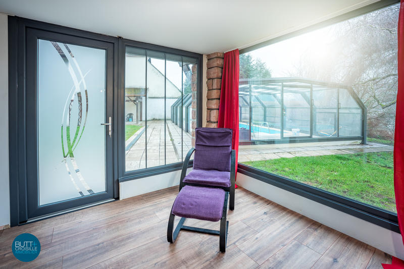 Maison - 390 m² - 11 pièces