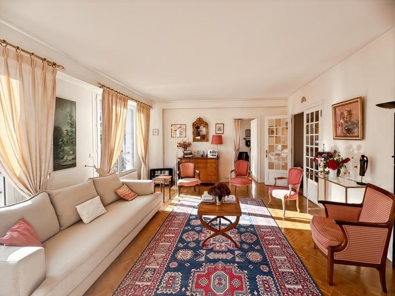 Appartement bourgeois - 130 m² - 5 pièces