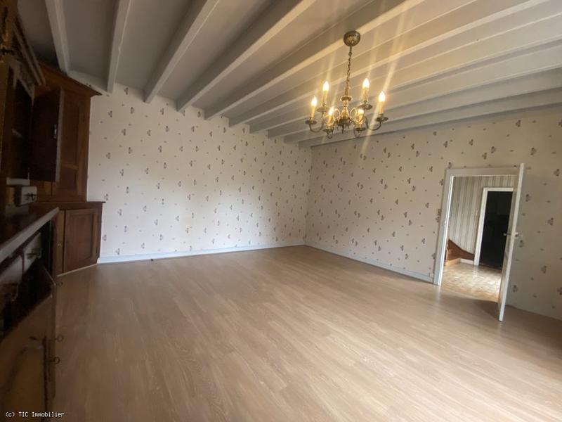 Corps de ferme - 210 m² - 7 pièces