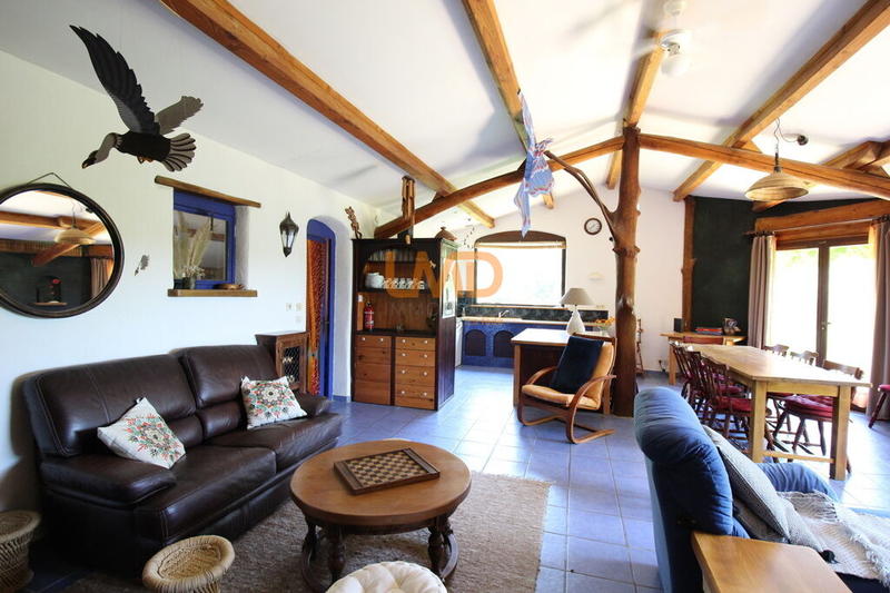 Maison - 136 m² - 7 pièces