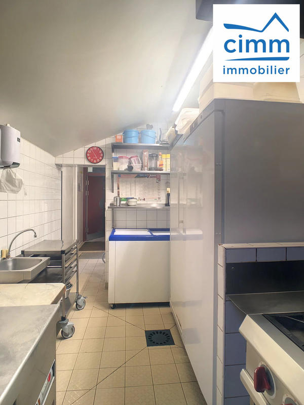 Fonds de commerce - Magasins - 93 m²