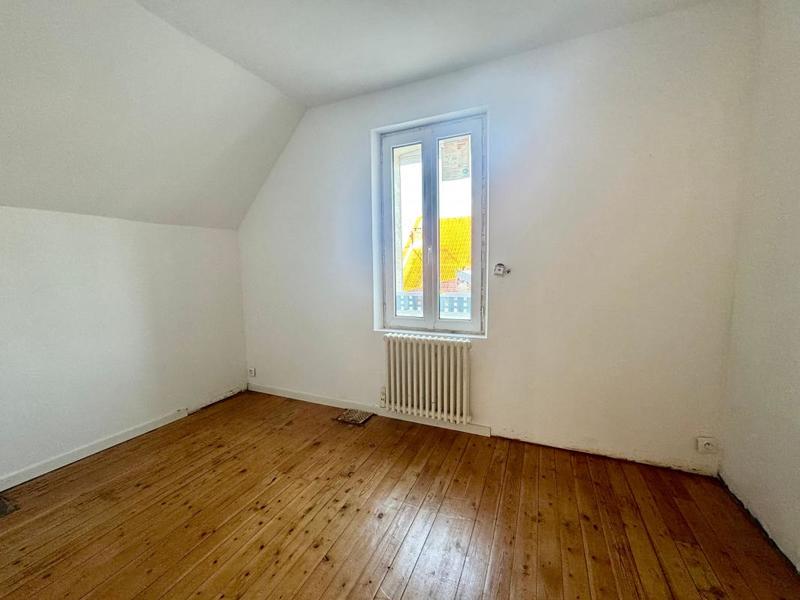 Maison - 98 m² - 4 pièces