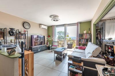 Appartement - 70 m² - 4 pièces