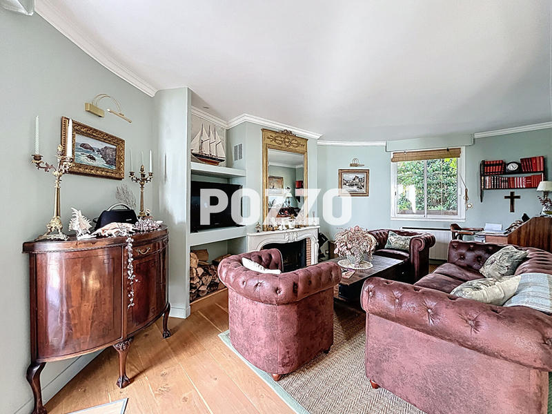 Maison - 140 m² - 6 pièces