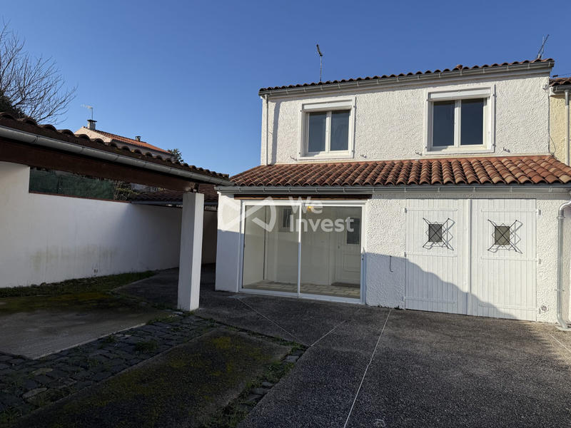 Maison - 148 m² - 8 pièces