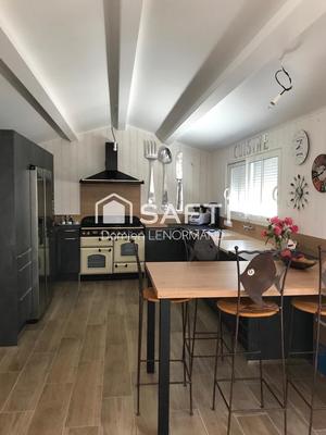 Maison - 174 m² - 8 pièces