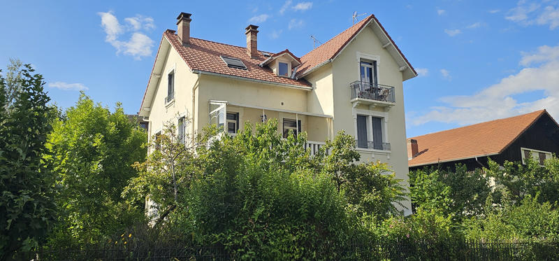 Appartement - 99 m² - 4 pièces