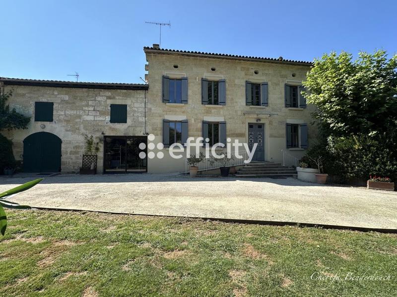 Maison bourgeoise - 180 m² - 6 pièces