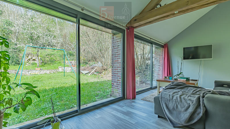 Maison - 236 m² - 7 pièces