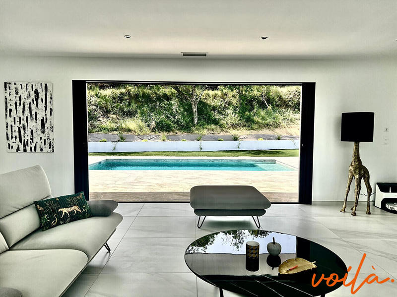 Maison - 237 m² - 4 pièces