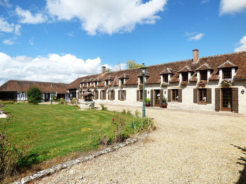 Maison - 303 m² - 7 pièces