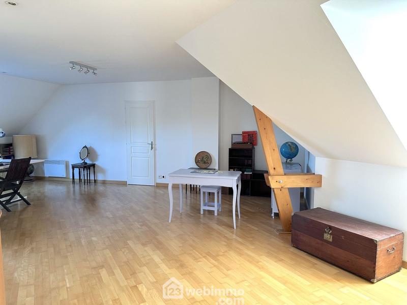 Maison - 193 m² - 6 pièces