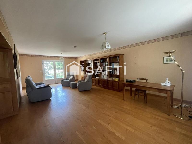 Maison - 158 m² - 6 pièces