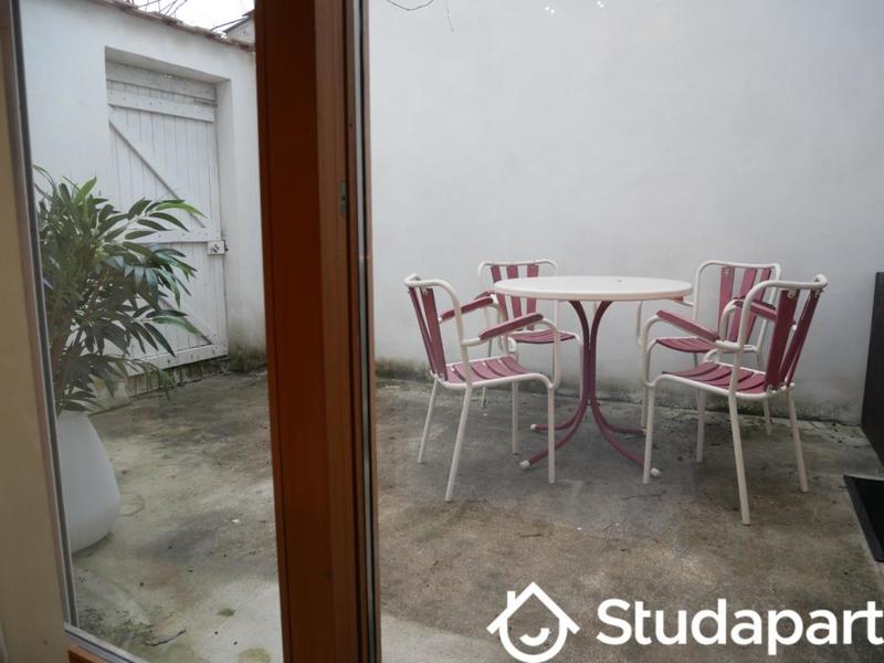 Chambre - 11 m² - 1 pièce