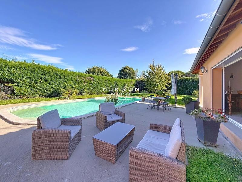 Bastide - 230 m² - 7 pièces