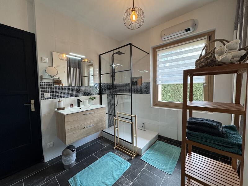 Maison - 166 m² - 6 pièces