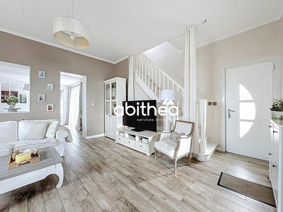 Maison - 165 m² - 7 pièces