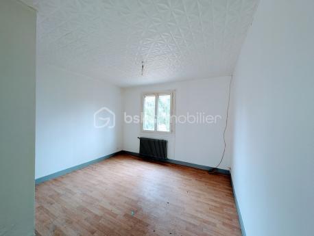 Maison de village - 80 m² - 4 pièces