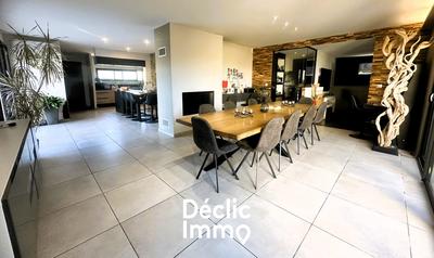 Maison - 166 m² - 6 pièces
