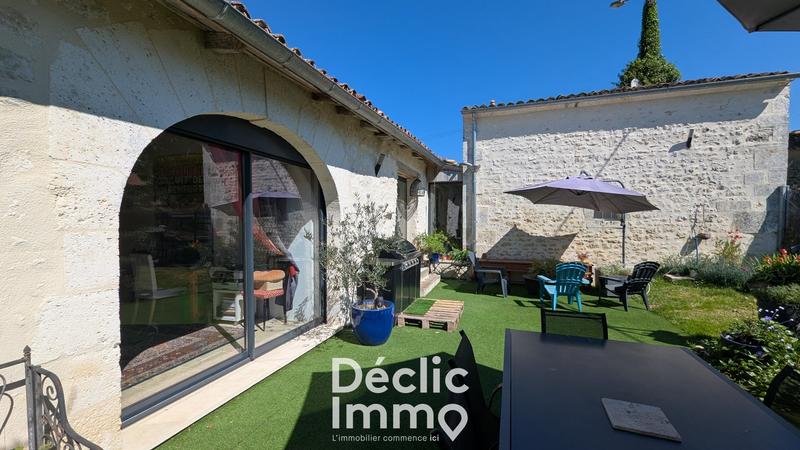 Maison - 388 m² - 11 pièces