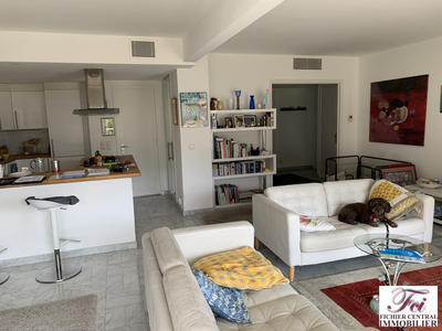 Appartement - 90 m² - 4 pièces