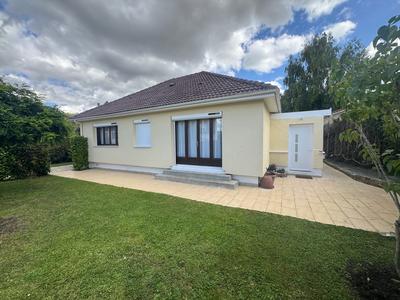 Maison - 92 m² - 5 pièces
