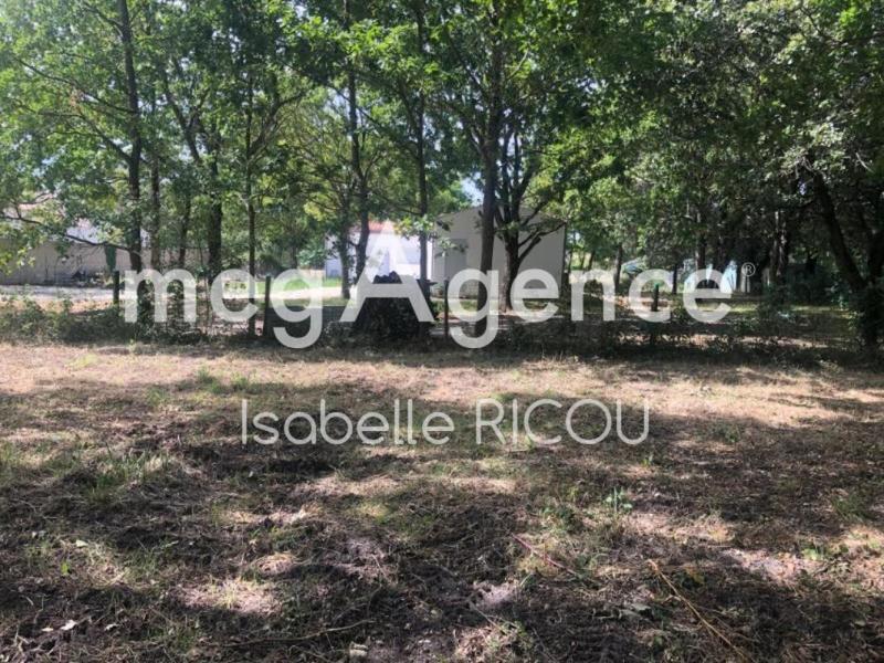 Terrain constructible - 847 m²